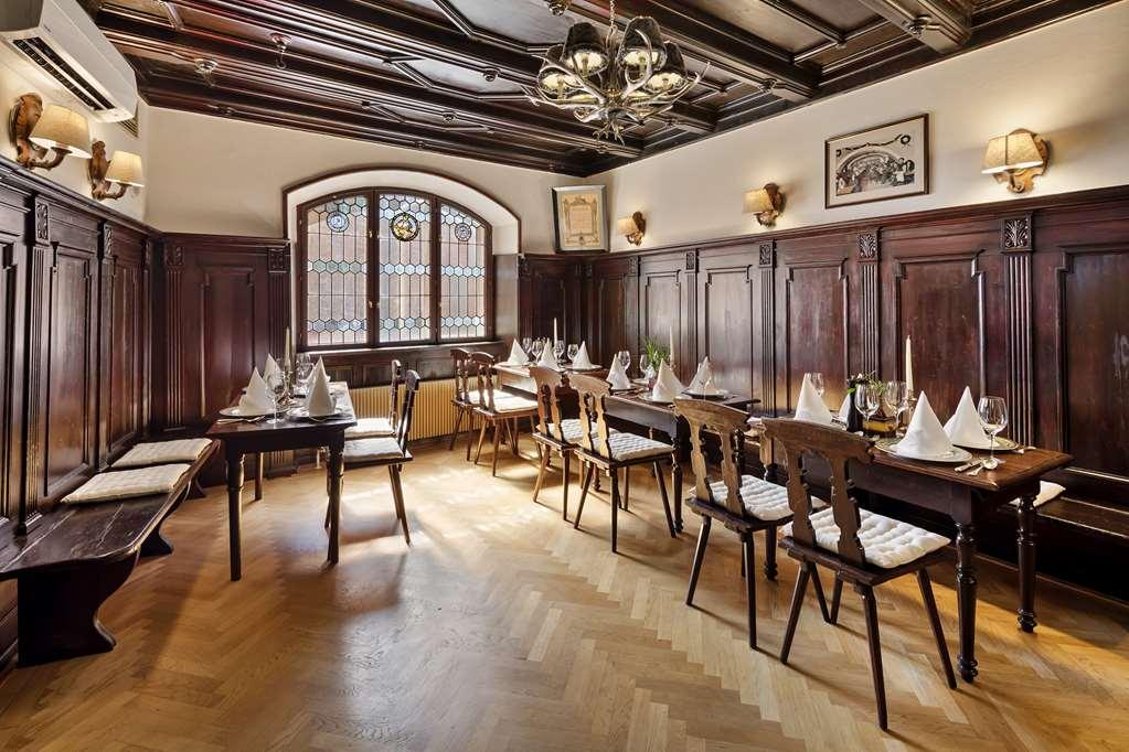 Radisson Blu Hotel Altstadt, Salzburg Restoran fotoğraf