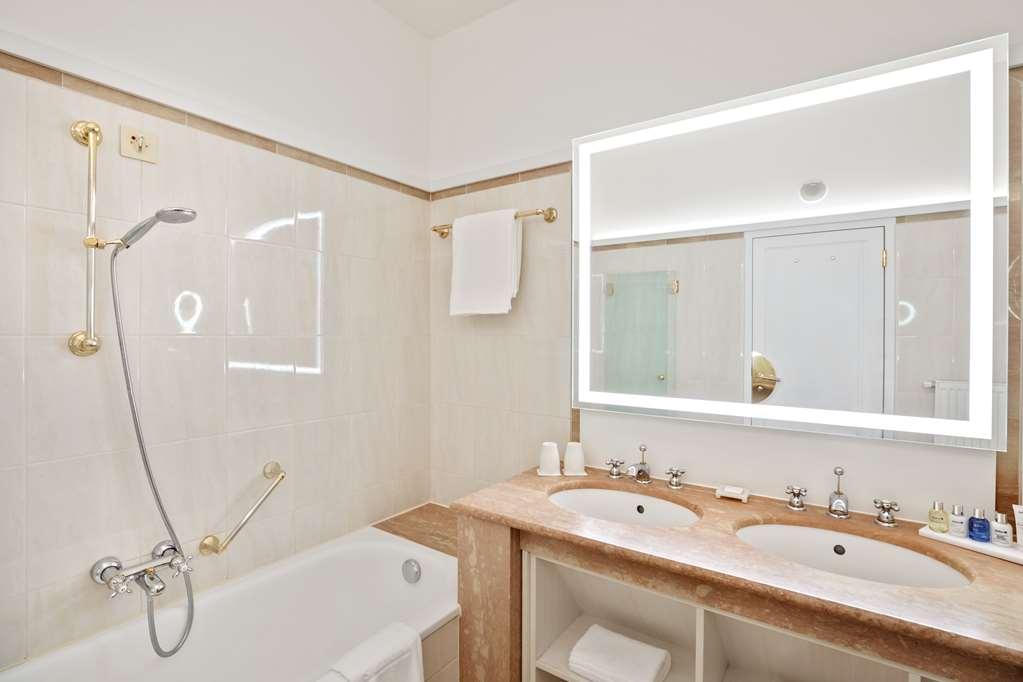 Radisson Blu Hotel Altstadt, Salzburg Oda fotoğraf